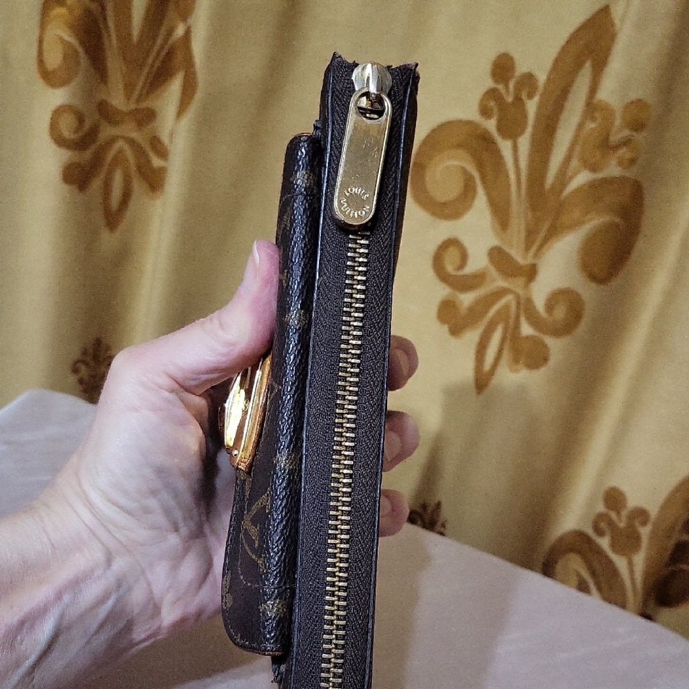 Louis Vuitton Astrid Wallet / 2008 View 4